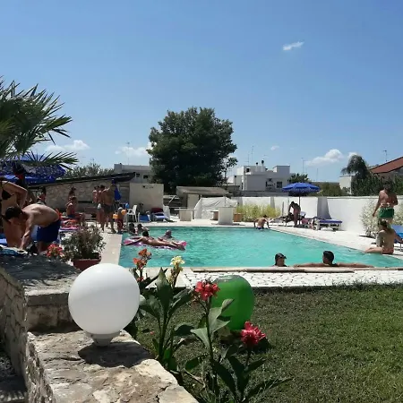 Borgo La Pineta Guest house *