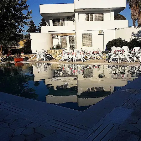 Borgo La Pineta Guest house *