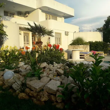 Borgo La Pineta Carmiano (Apulia)