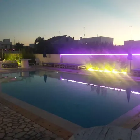Borgo La Pineta Guest house *